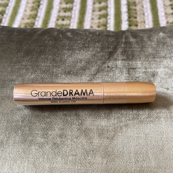 Grande Cosmetics Grande Drama‎ Intense Thickening Mascara - Castor Oil Black - Picture 1 of 4